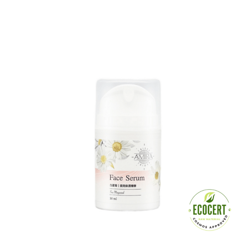 AMIRA A50白夏菊提亮保濕精華瓶身，搭配ECOCERT有機認證標誌